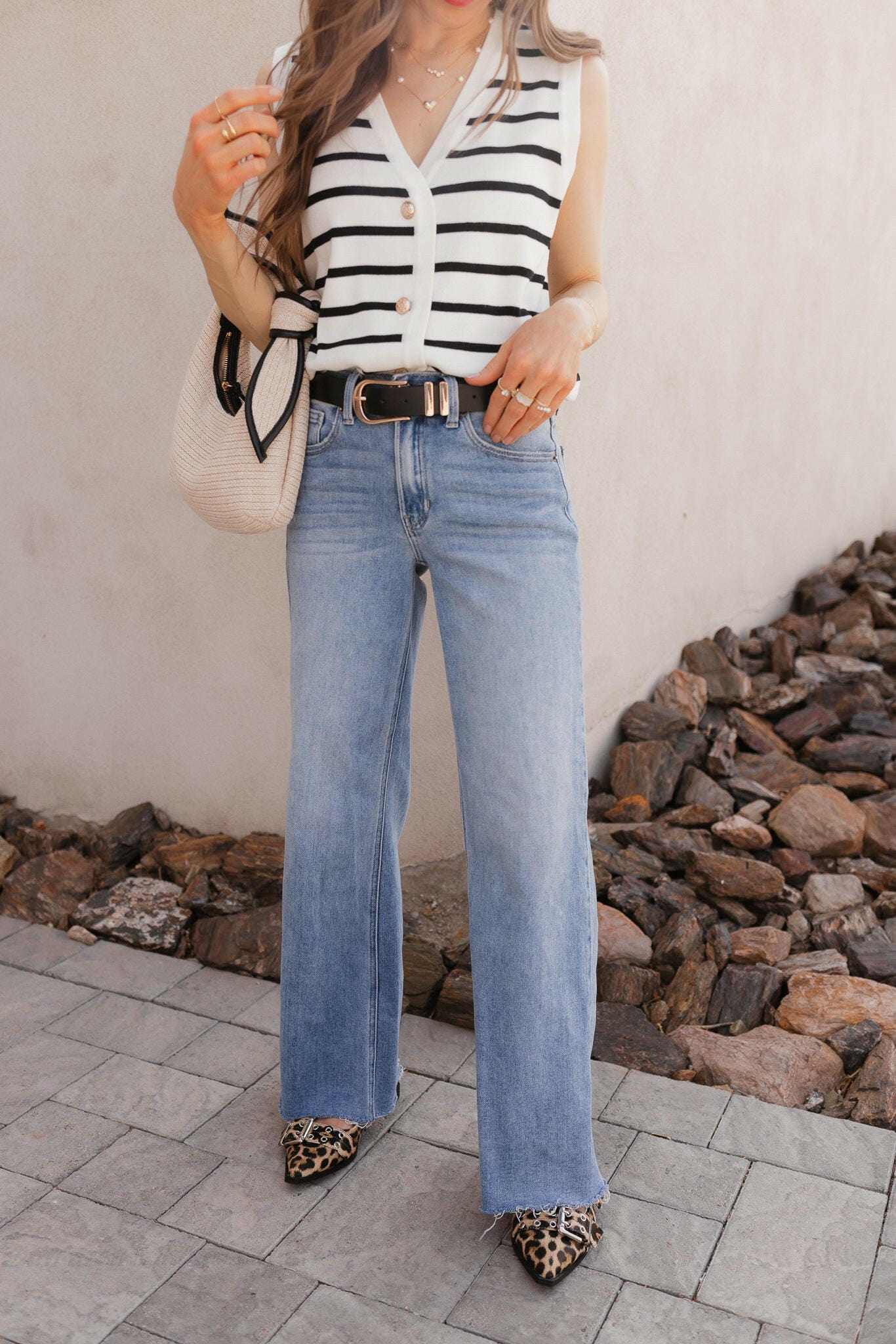 White Knit Striped Button-Front V-Neck Tank Top - Image 18