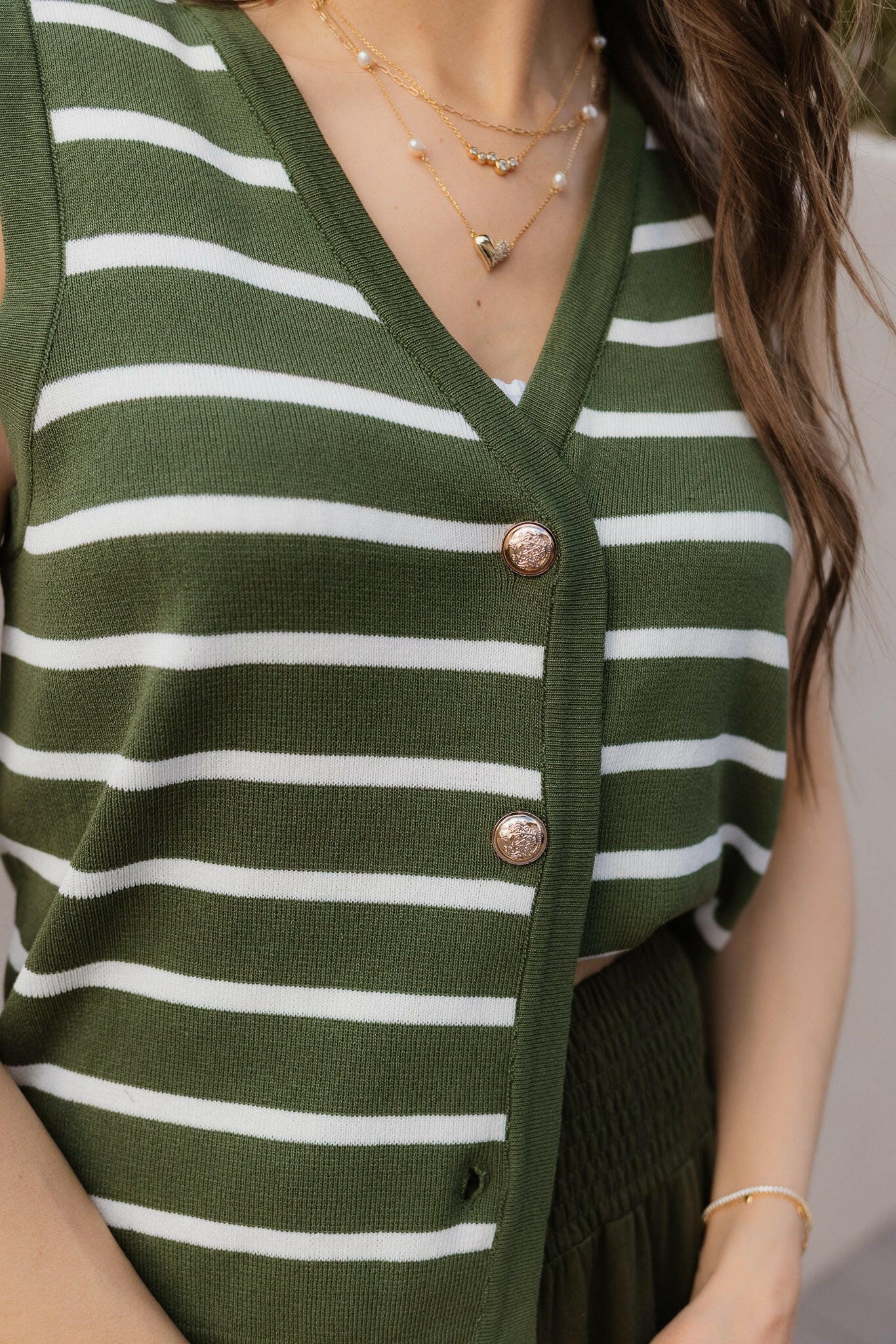 White Knit Striped Button-Front V-Neck Tank Top - Image 48